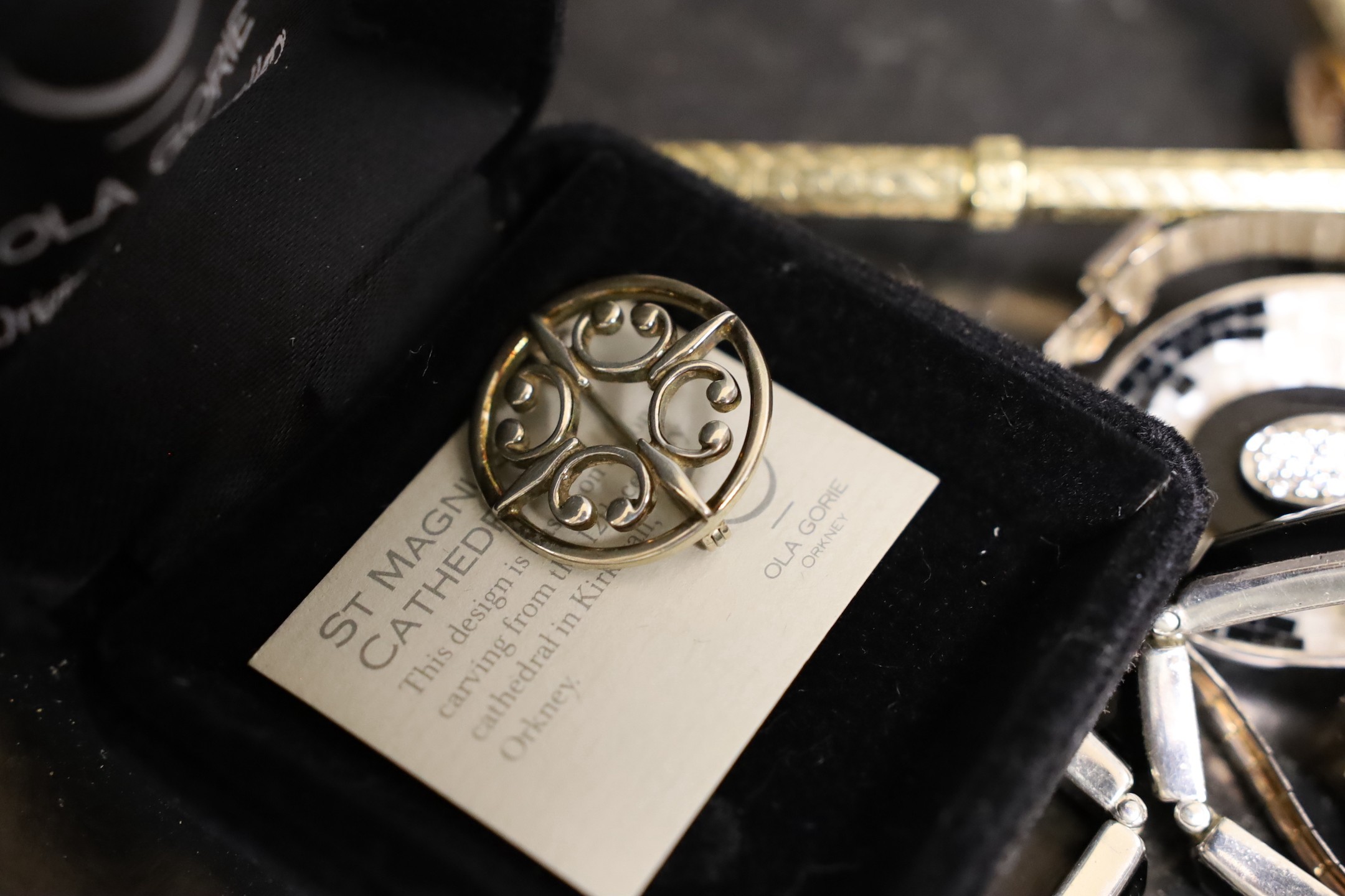 A gentleman's steel Turler wristwatch and sundry costume jewellery